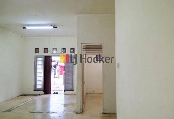 Rumah Di Cempaka Putih Tengah Jakrta Pusat