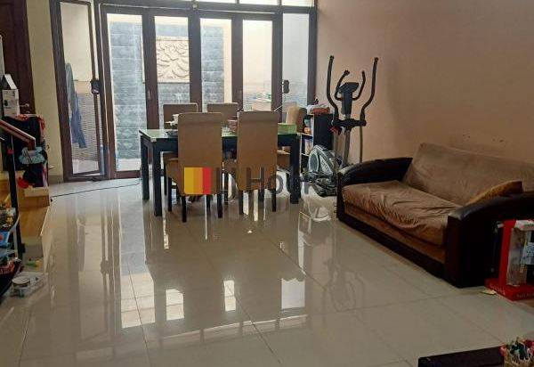 Di Jual Rumah Sangat Terawat di Gading Residence Kelapa Gading