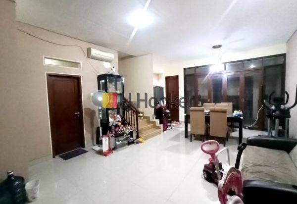 Di Jual Rumah Sangat Terawat di Gading Residence Kelapa Gading