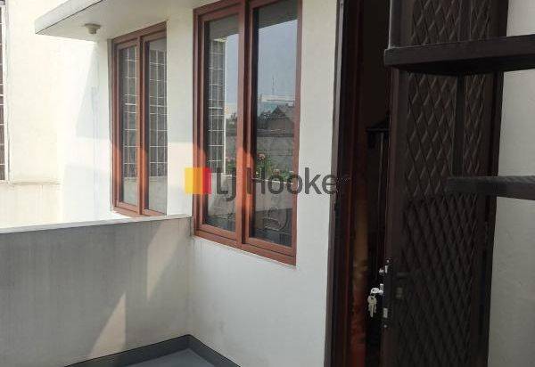 Di Jual Rumah Sangat Terawat di Gading Residence Kelapa Gading