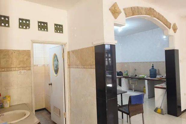 Turun Harga! TERmurah, Rumah cocok buat usaha di Raya medokan asri Raya double way Dekat UPN