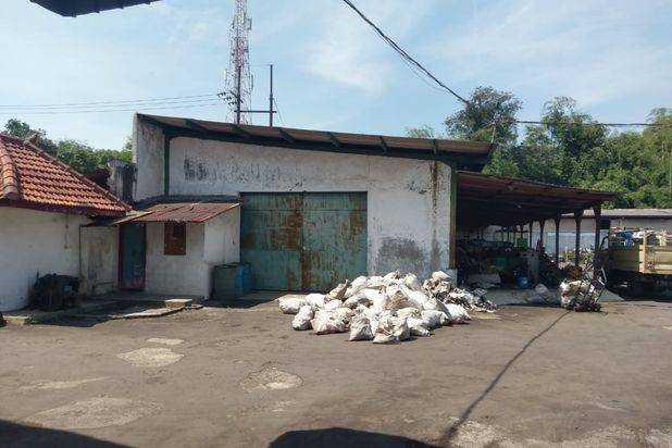 Jual murah GUDANG BEKAS PABRIK di area Area Jemundo, Sidoarjo