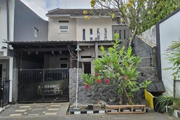 Rmh di Suko Semolo 2 Lt Semi Minimalis Terawat dekat Merr