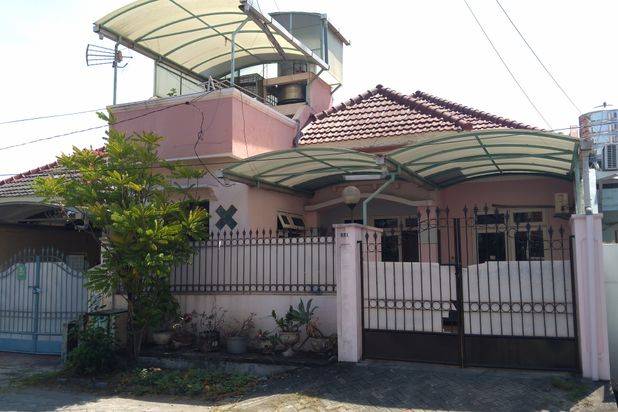 SEWA Rumah Nirwana Eksekutif Jalan Lebar Dekat MERR
