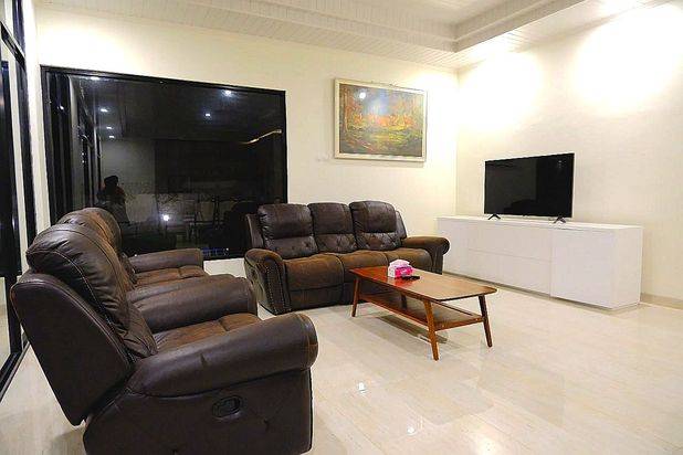 Rumah villa dijual PAKEM dekat JAKAL