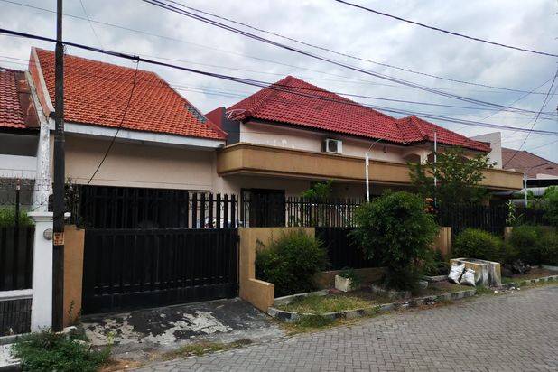 Di Jual Rumah di Darmo Permai Timur
