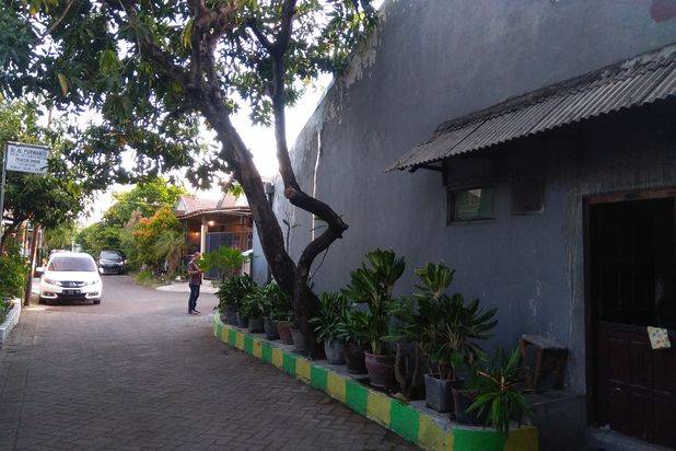 Di Jual Rumah SHM Hook Siap Huni di Griya Babatan