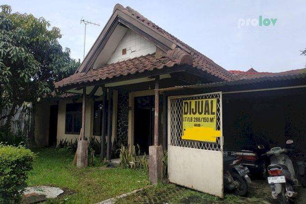 Rumah Luas Dan Klasik Siap Huni Di Bougenville Antapani 1741