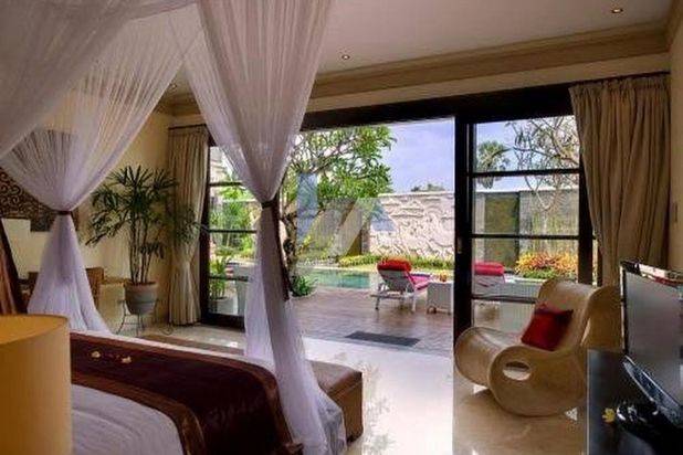 Tanah Luxury Beach Front Seminyak Bali