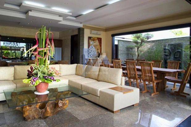 Tanah Luxury Beach Front Seminyak Bali