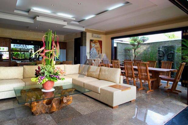 Tanah Luxury Beach Front Seminyak Bali