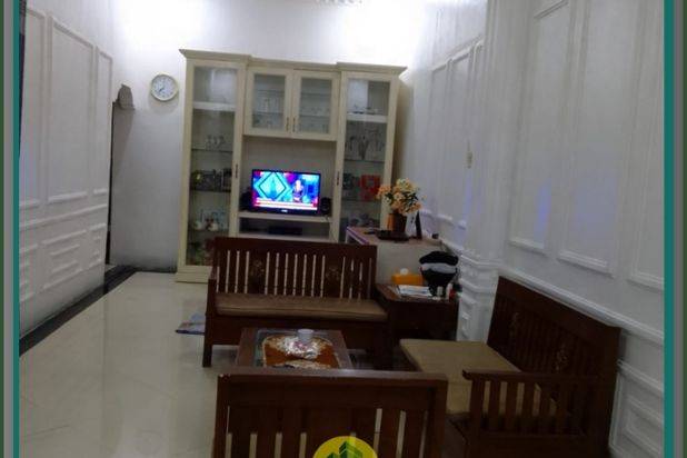 Di Jual rumah 2 lantai mewah di dekat perumahan Ovida Bekasi