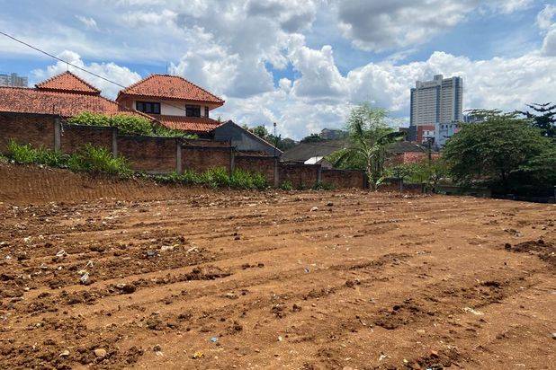 Tanah Posisi Hook di Beji Depok Siap Bangun Dekat Mall Margo City