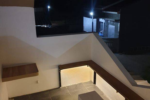 Rumah Modern 2 Lantai Dalam Cluster 5 KM Pintu Tol Sawangan