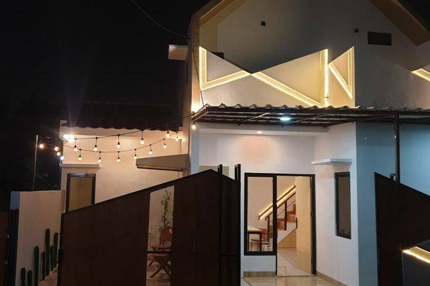 Rumah Modern 2 Lantai Dalam Cluster 5 KM Pintu Tol Sawangan