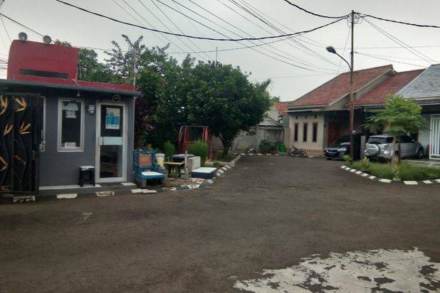 Rumah Dalam Cluster Dekat Tol Desari Siap Huni Sertifikat SHM
