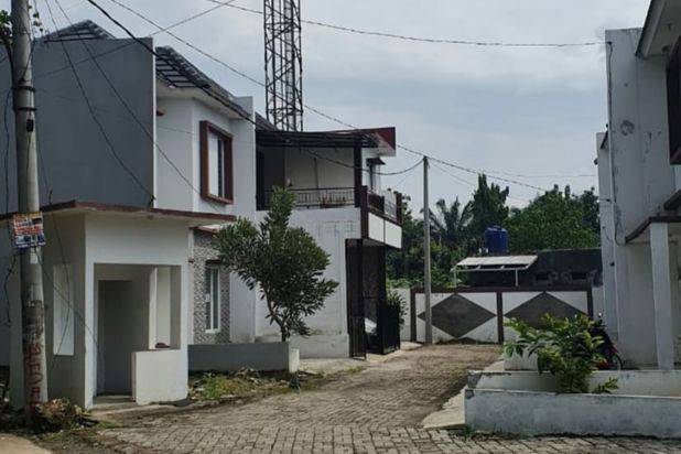 Rumah Cluster Siap Huni Posisi Hook Dekat Stasiun Bojong Gede