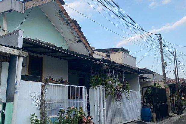 Rumah Dalam Komplek Area Pancoran Mas Dekat Tol Sawangan