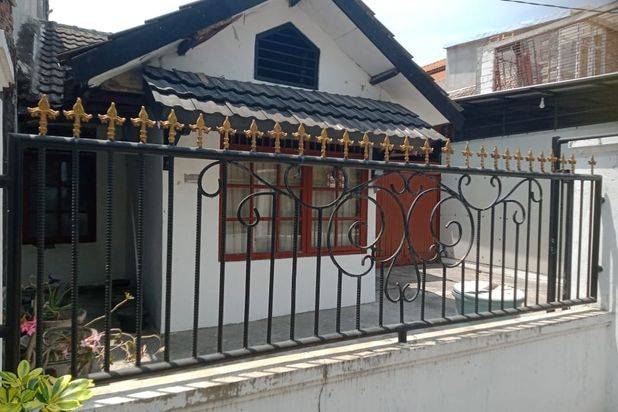 DIJUAL RUMAH WISMA TENGGER SURABAYA BARAT