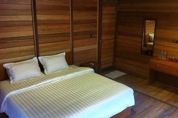 DIJUAL VILLA EX-HOTEL LABUHAN BAJO NTT