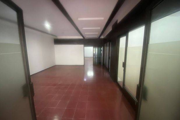 DIJUAL RUMAH SERBAGUNA PERAK BARAT SURABAYA UTARA