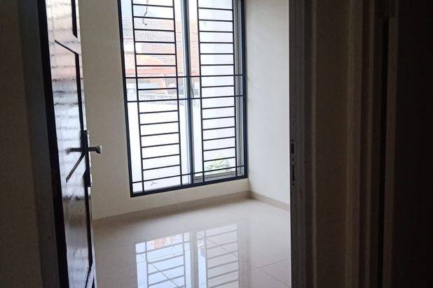 DISEWAKAN CEPAT !! Rumah bagus Siap huni di Komplek Walikota Gading