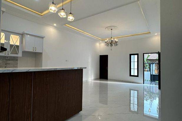 Rumah Mewah Klasik Jl. Godean