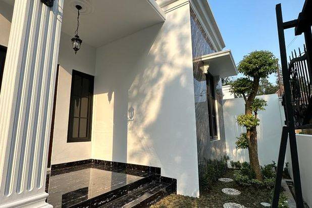 Rumah Mewah Klasik Jl. Godean