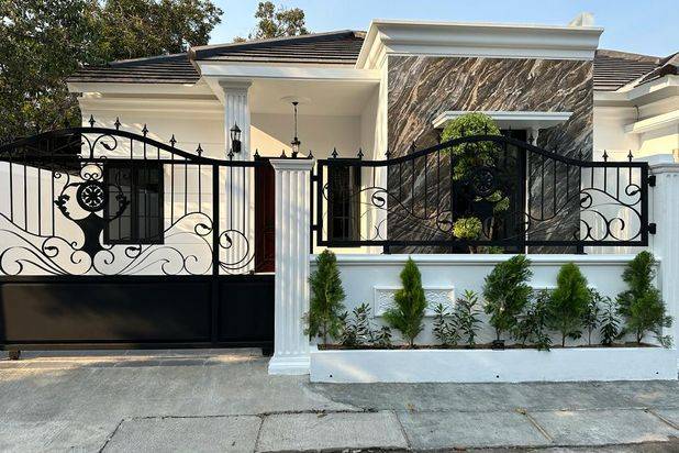 Rumah Mewah Klasik Jl. Godean