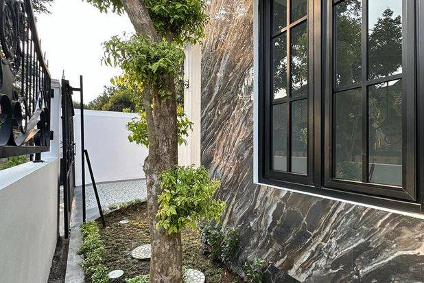 Rumah Mewah Klasik Jl. Godean
