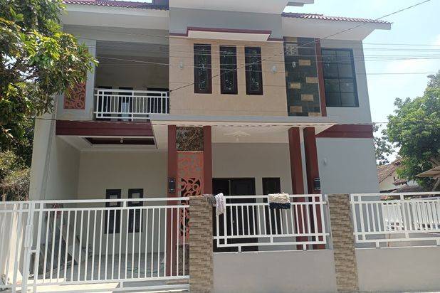 Rumah dijual 2 lantai Strategis dekat JogjaBay