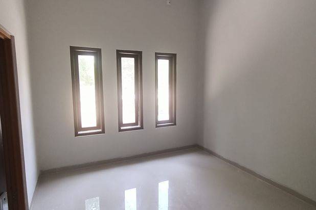 Rumah dijual 2 lantai Strategis dekat JogjaBay