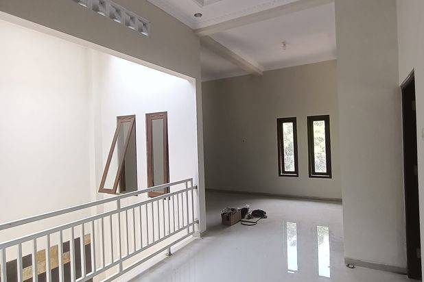 Rumah dijual 2 lantai Strategis dekat JogjaBay