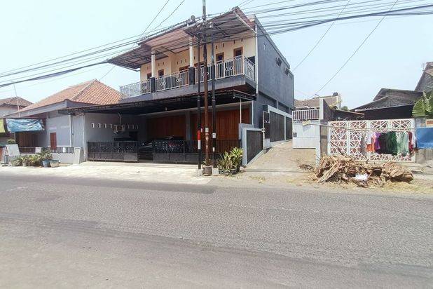 Dijual Rumah Luas strategis Jl. Kadirojo Utara Kampus UKRIM