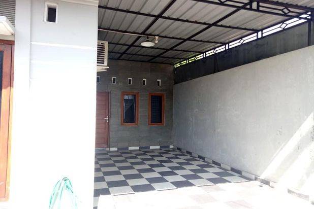 Dijual Rumah Luas strategis Jl. Kadirojo Utara Kampus UKRIM