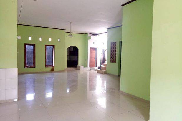 Dijual Rumah Luas strategis Jl. Kadirojo Utara Kampus UKRIM