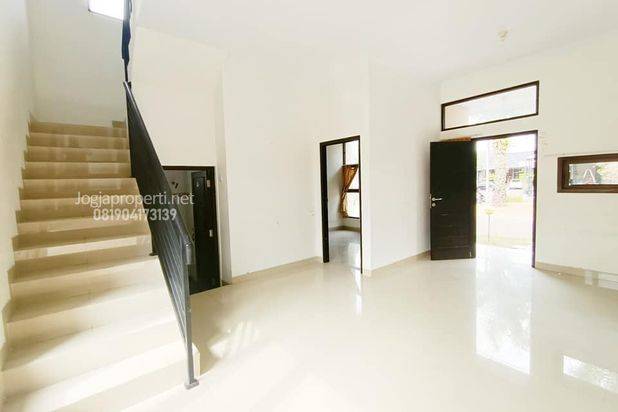 Rumah hook 2 lantai Pondok Permai Giwangan