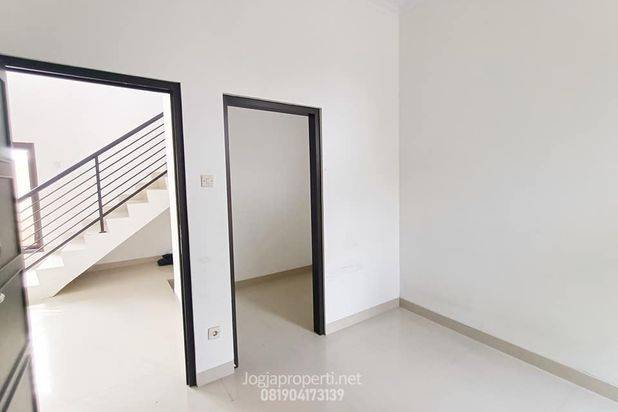 Rumah hook 2 lantai Pondok Permai Giwangan