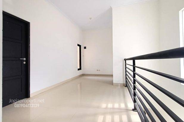 Rumah hook 2 lantai Pondok Permai Giwangan