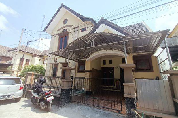 Dijual Rumah 2 lantai Cluster dekat UGM