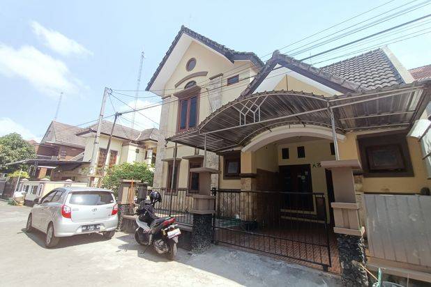 Dijual Rumah 2 lantai Cluster dekat UGM