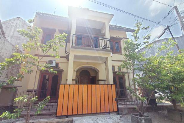 Dijual Rumah 2 lantai Cluster dekat UGM