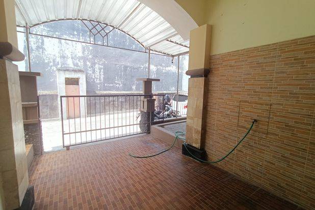 Dijual Rumah 2 lantai Cluster dekat UGM