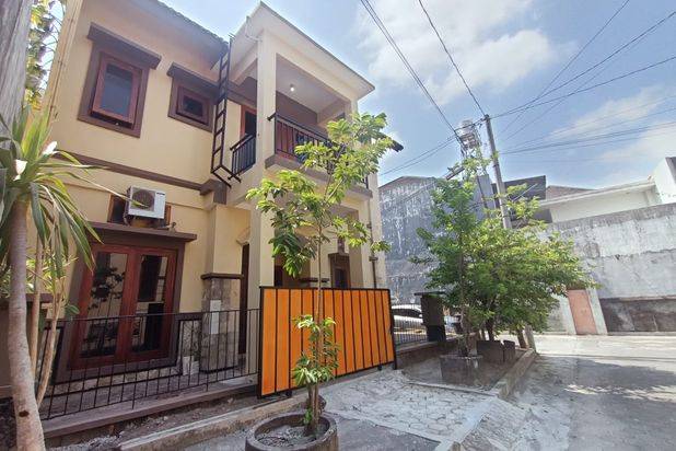 Dijual Rumah 2 lantai Cluster dekat UGM