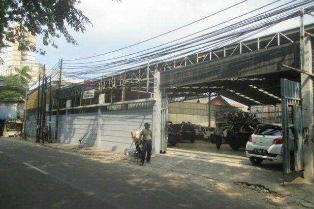 214 DI JUAL GUDANG DI KANTOR DAN BENGKEL SERVICE MOBIL JL. RAYA CEMPAKA PUTIH KPR 5%