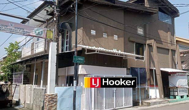 195 DI SEWAKAN RUMAH DI PEJUANG PRATAMA HARAPAN INDAH