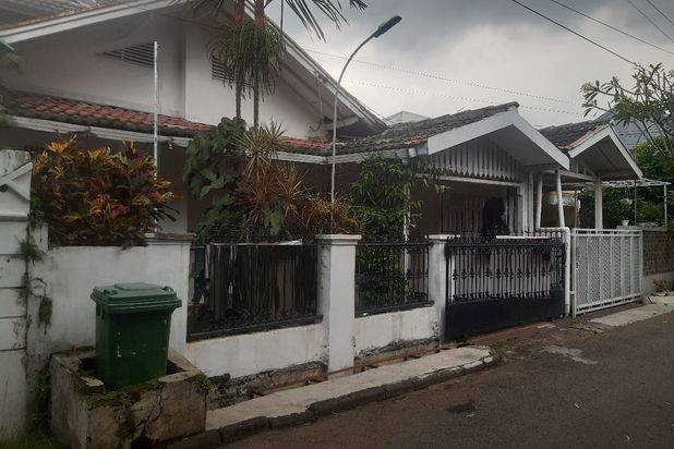 Rumah murah 2 lantai di antapani