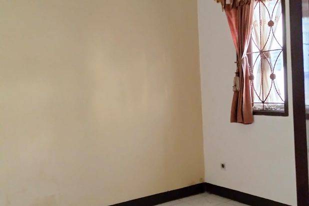 Rumah nyaman di antapani dekat komplek puridago