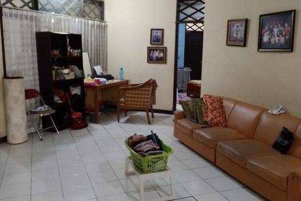 TURUN HARGA! Rumah nyaman di komplek elit antapani kota bandung