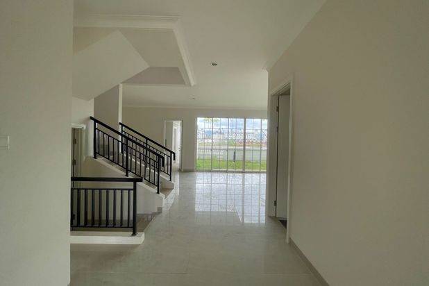 DI SEWAKAN! Rumah mewah 2lt di komplek elit bubat podomoro park